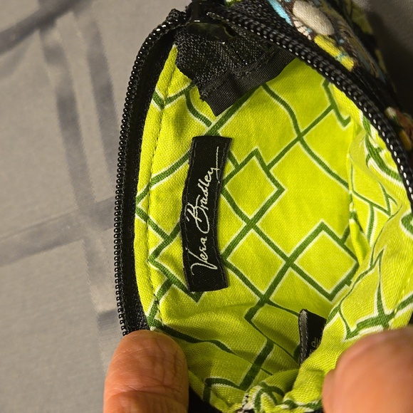 Vera Bradley Bundle of three NWOT zippered coin purses - Picture 7 of 8